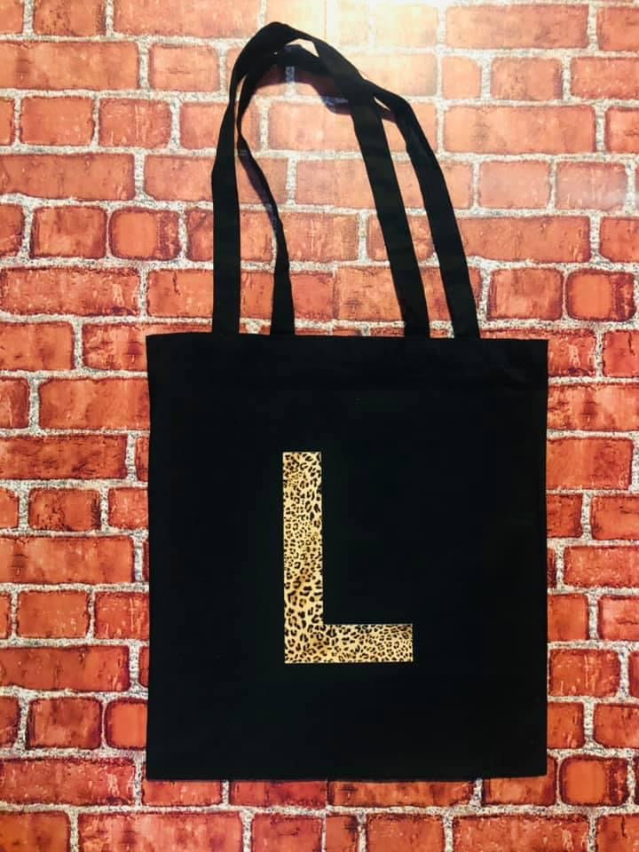 Initial tote bag