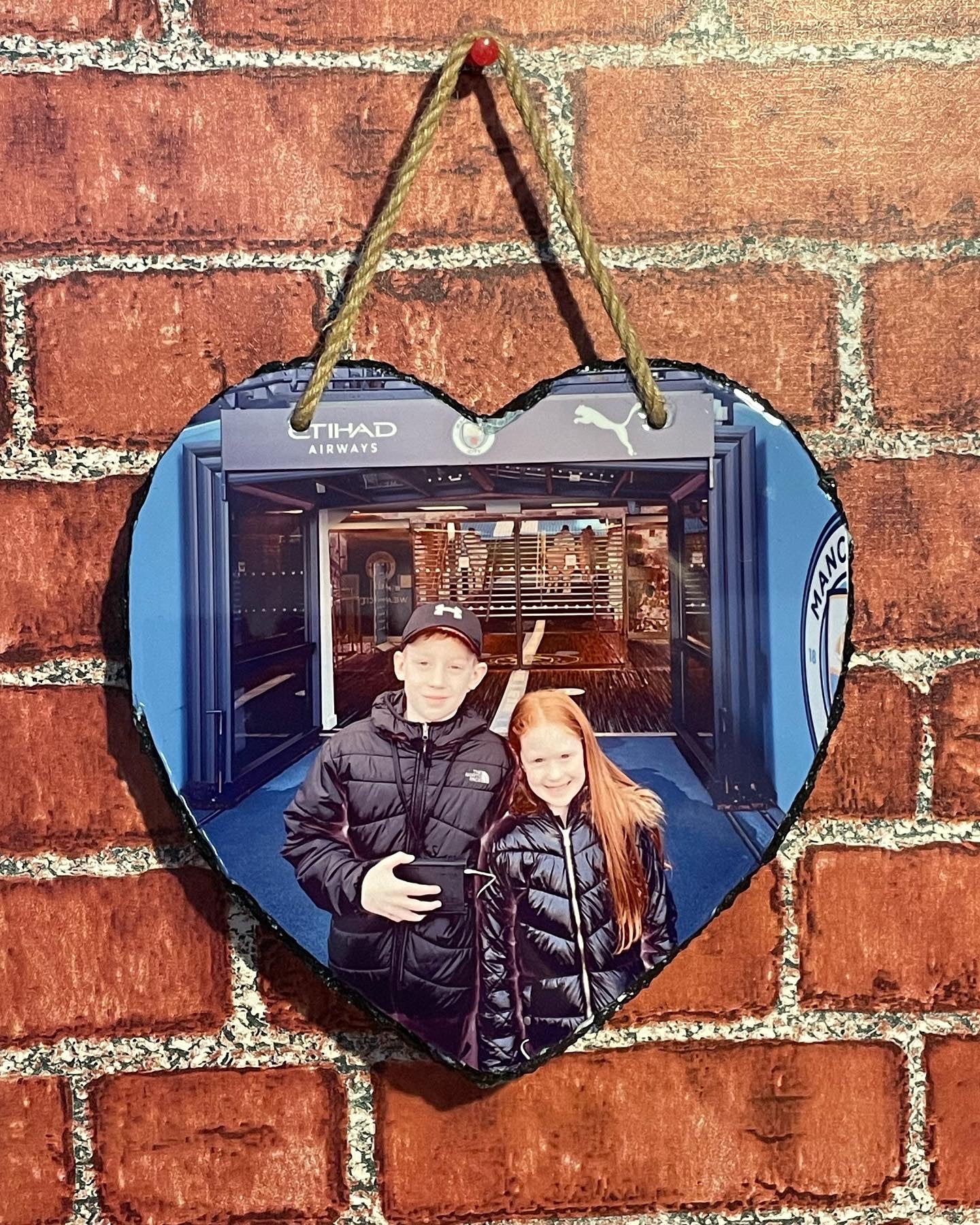 Hanging Heart Photo Slate